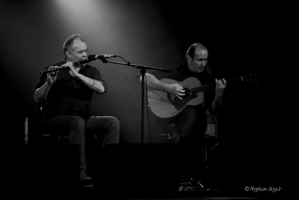 Jean-Michel Veillon & Yvon Riou en concert à la Chapelle de Saint-Riom (22 Plouézec) @ Chapelle St-Riom